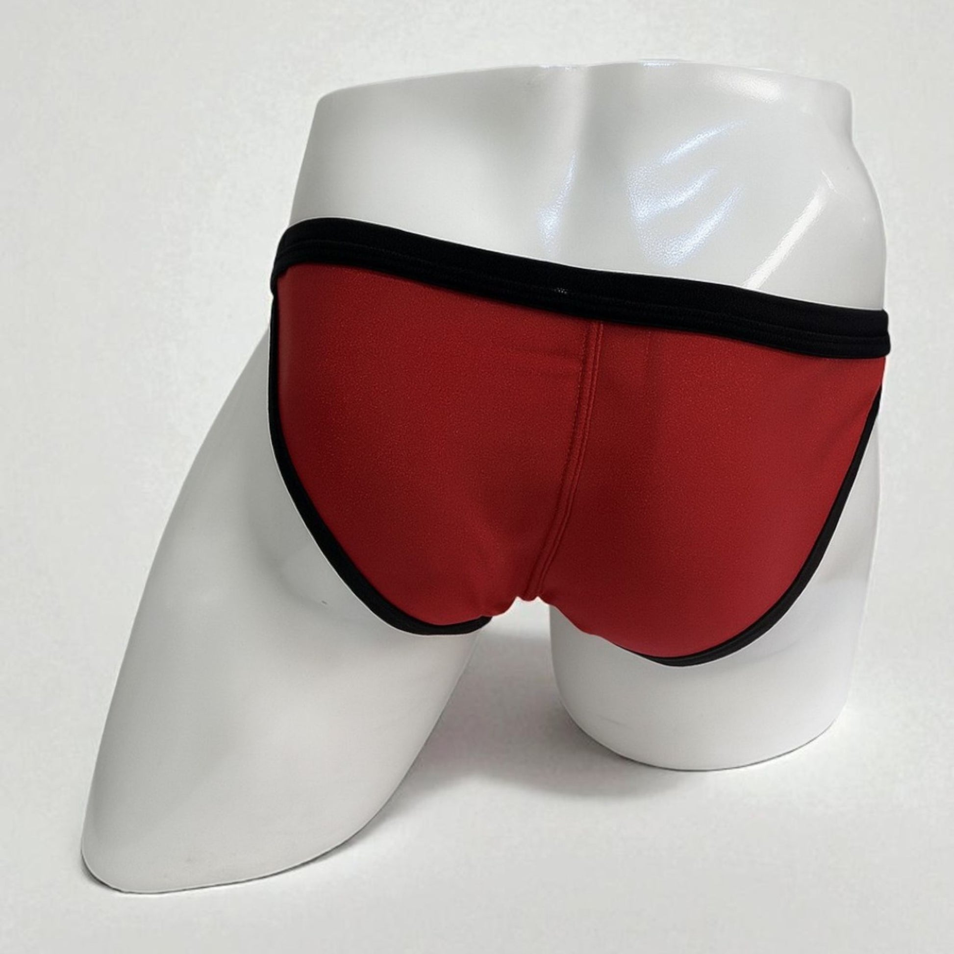 Brief Adrenaline Rojo con Detalles